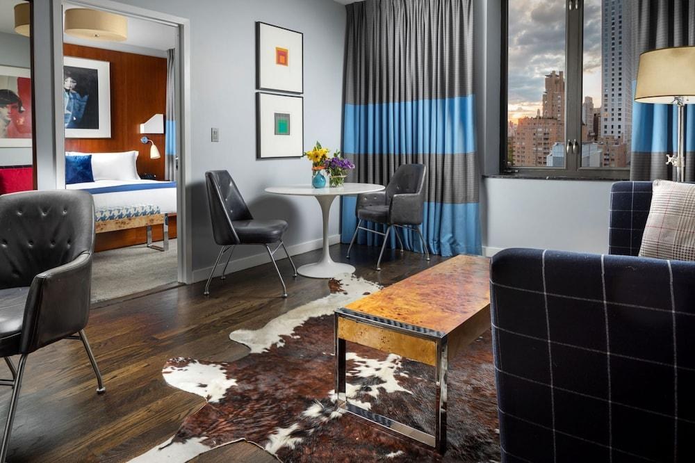 6 COLUMBUS- A SIXTY HOTEL photo 2