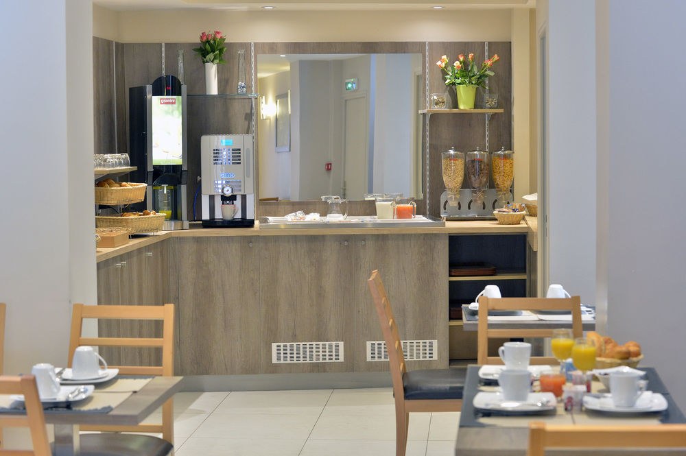 HOTEL CHEMIN VERT photo 2