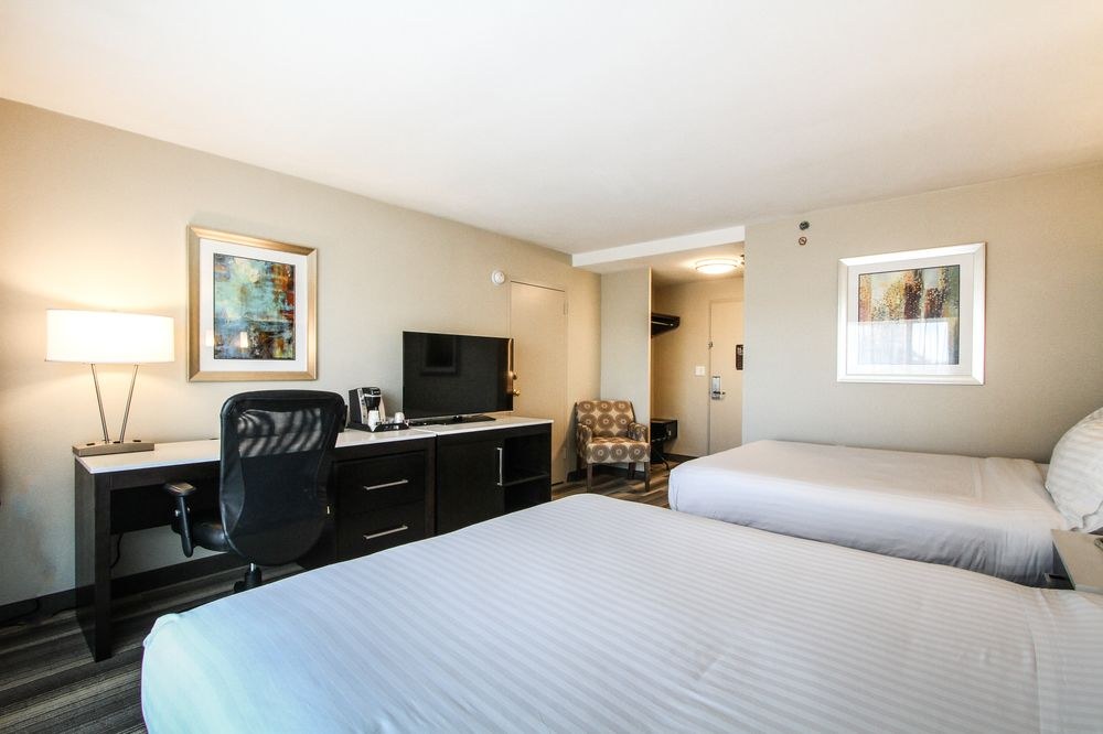 HOLIDAY INN EXPRESS SAN DIEGO DOWNTOWN photo 1