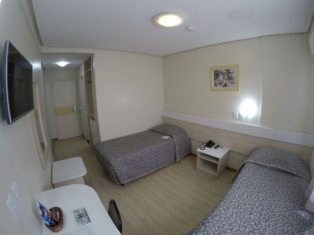 HOTEL EXPRESS AEROPORTO photo 1
