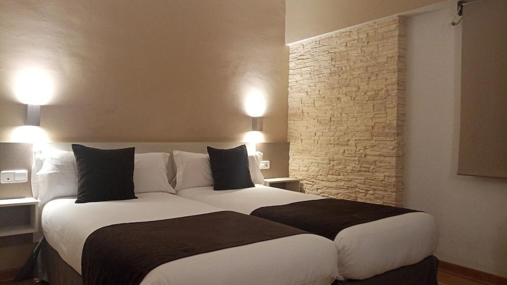 Hotel Travessera photo 3