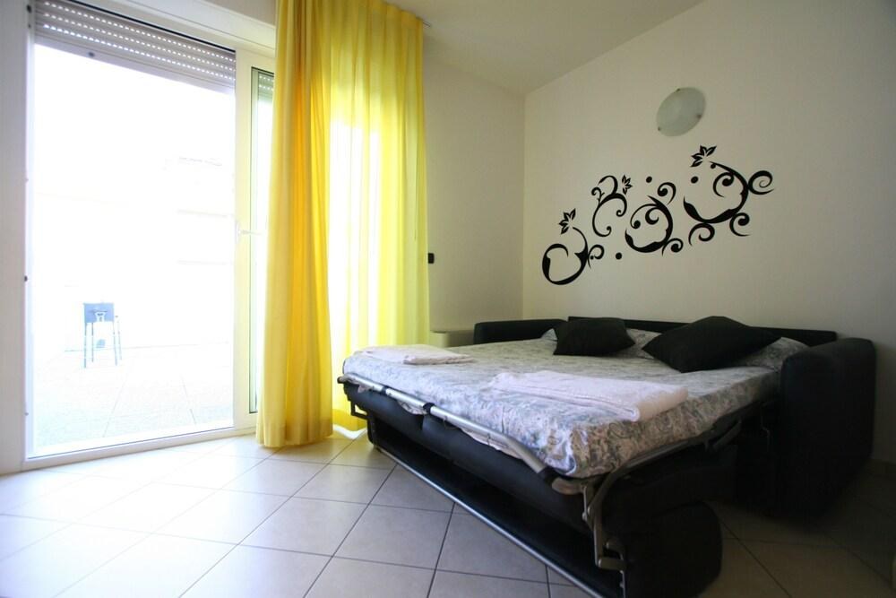 RESIDENCE BEACH PARADISE photo 4