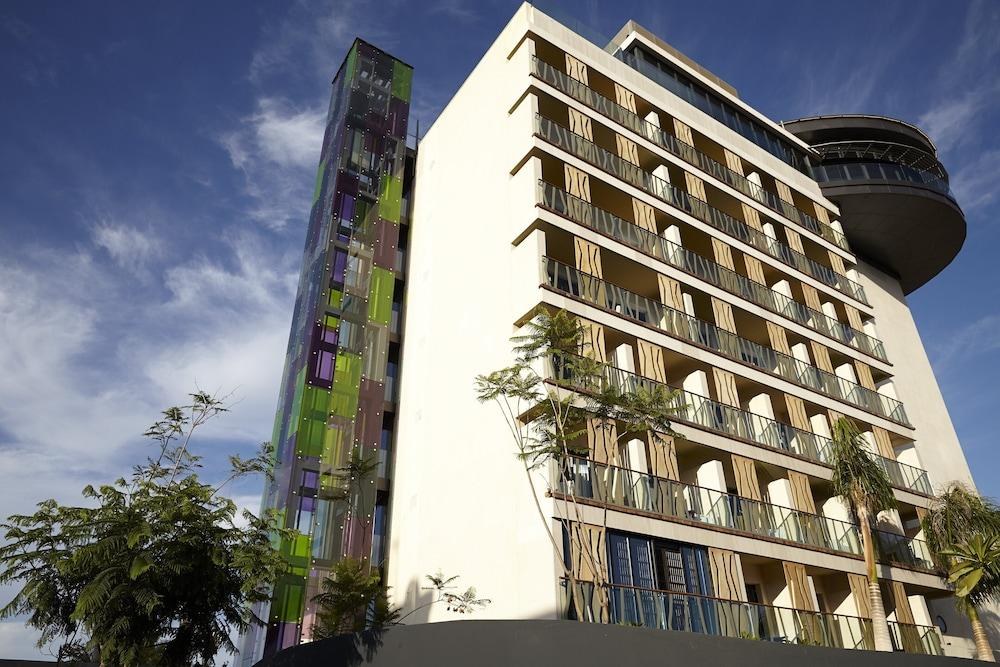 BOHEMIA SUITES AND SPA photo 3