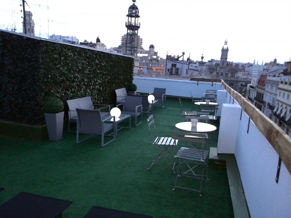 Sweet Hotel Continental