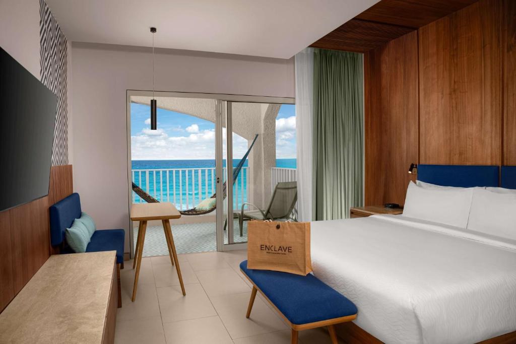 HILTON CANCUN MAR CARIBE -ALL INCLUSIVE photo 2