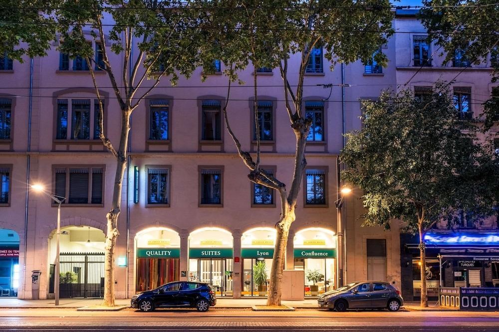 Aparthotel Adagio Lyon Patio Confluence photo 2