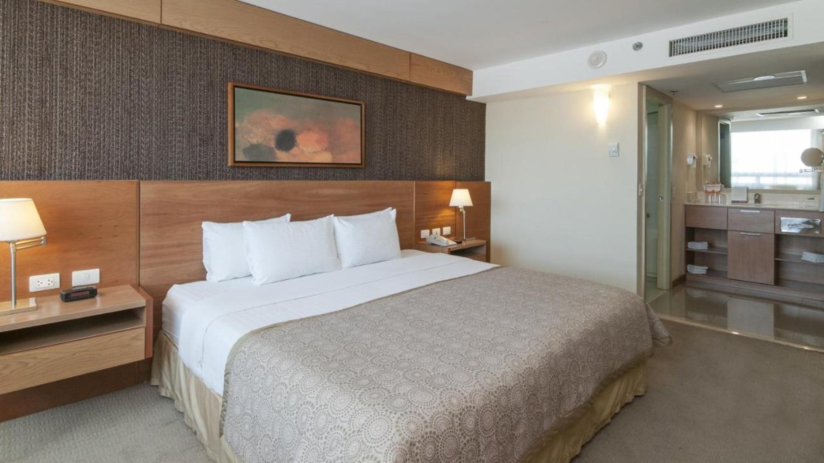 STAYBRIDGE SUITES GUADALAJARA EXPO photo 1