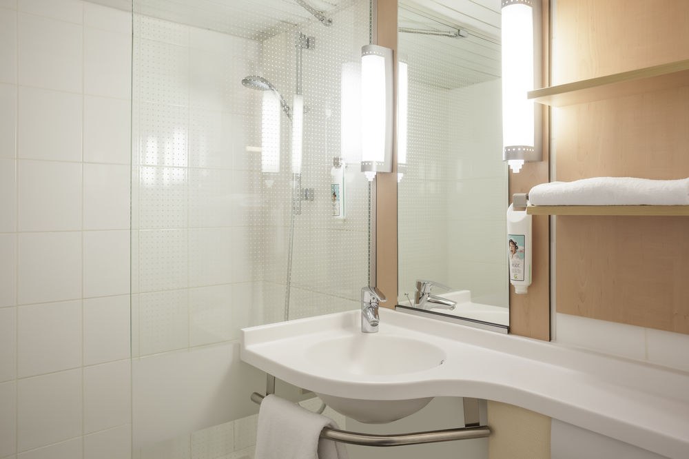 IBIS PARIS MAINE MONTPARNASSE photo 1