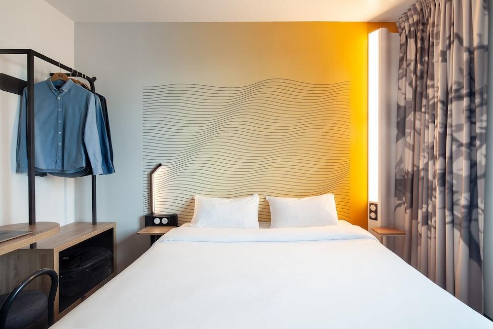 B&B HOTEL PARIS PORTE DES LILA photo 4