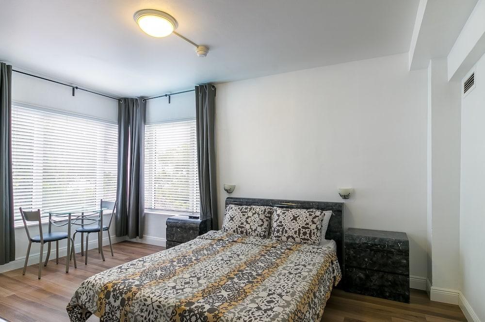 TROPICS HOTEL & HOSTELS photo 3