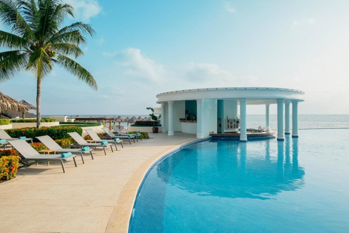 IBEROSTAR SELECTION ROSE HALL SUITES photo 4