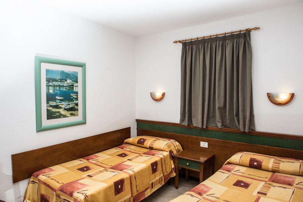 APARTAMENTOS LAS FALUAS photo 1