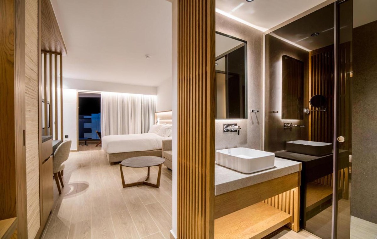 AKASHA BEACH HOTEL & SPA photo 2