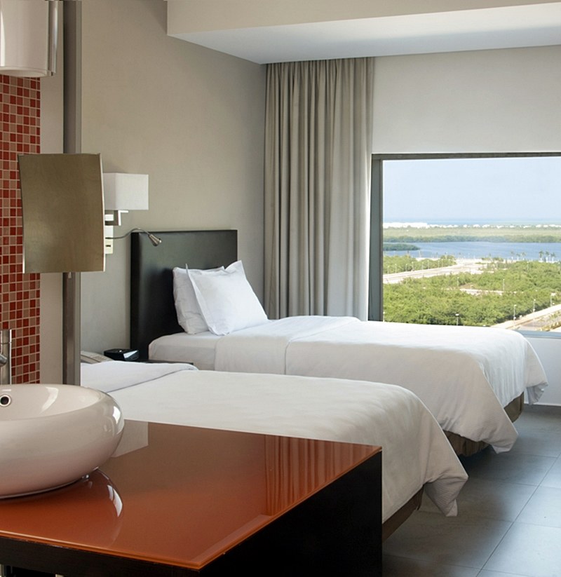 FIESTA INN CANCUN LAS AMERICAS photo 2