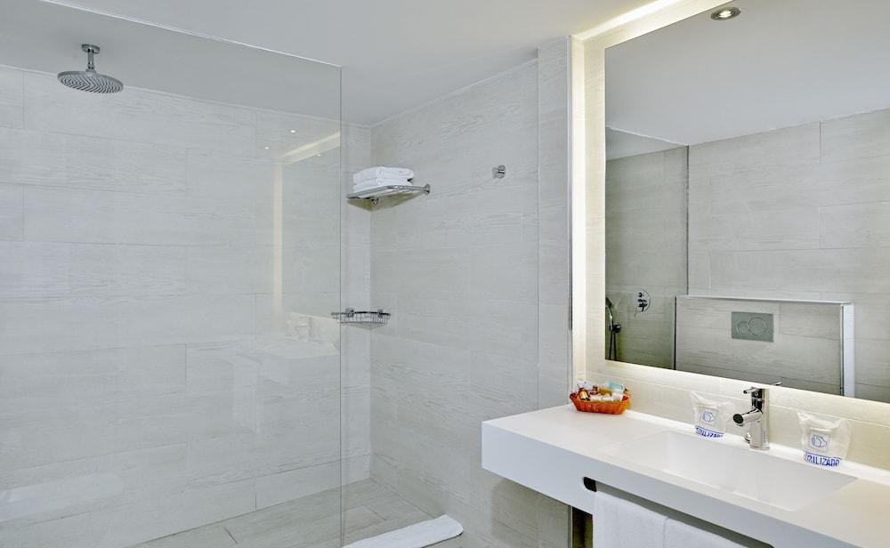 HOTEL HISPANIA photo 2
