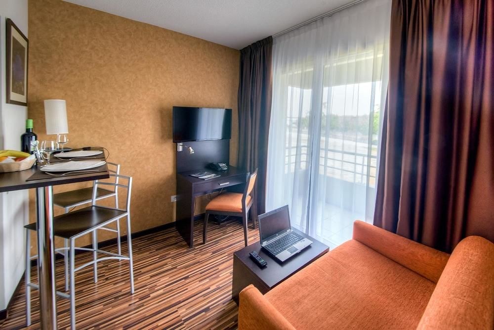 Clarion Aparthotel Toulouse Le Parc de l'Escale photo 4
