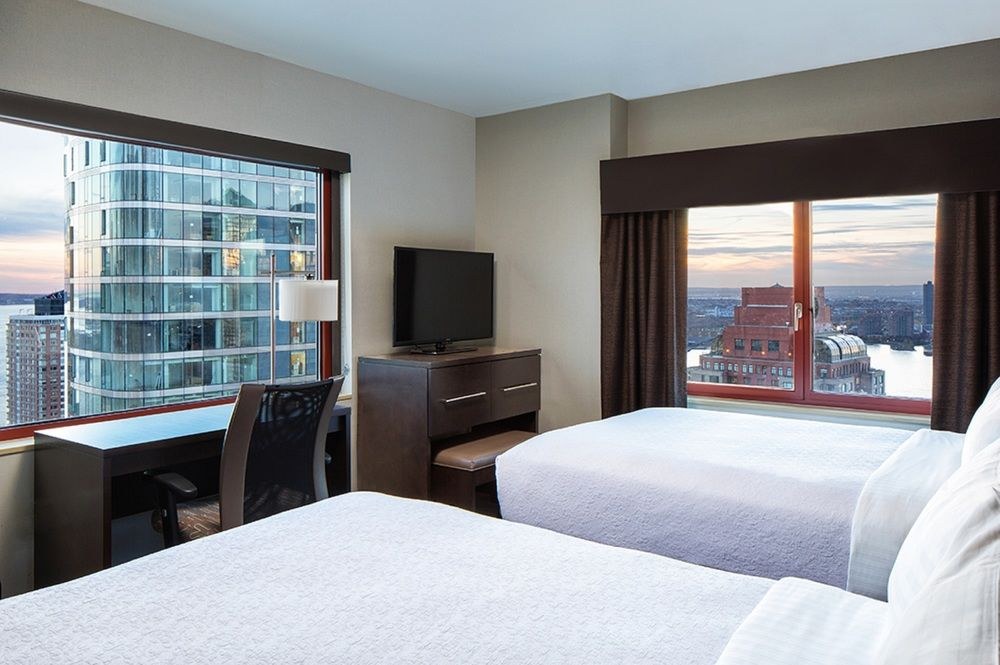 HOLIDAY INN MANHATTAN-FINANCIAL DISTRICT