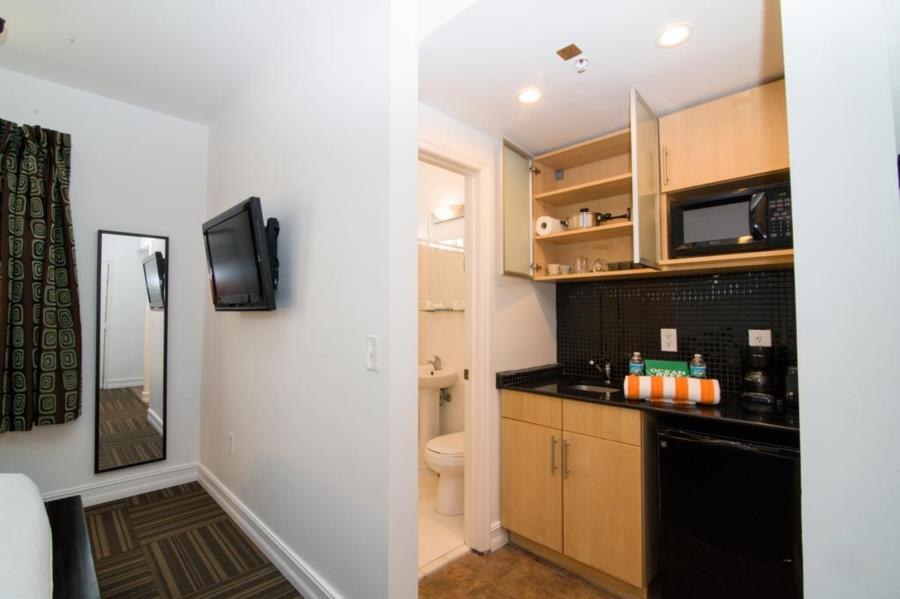 OCEAN REEF SUITES photo 3