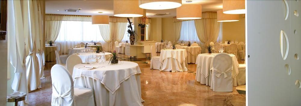 BAIA DEI FARAGLIONI LUXURY BEACH RESORT photo 3