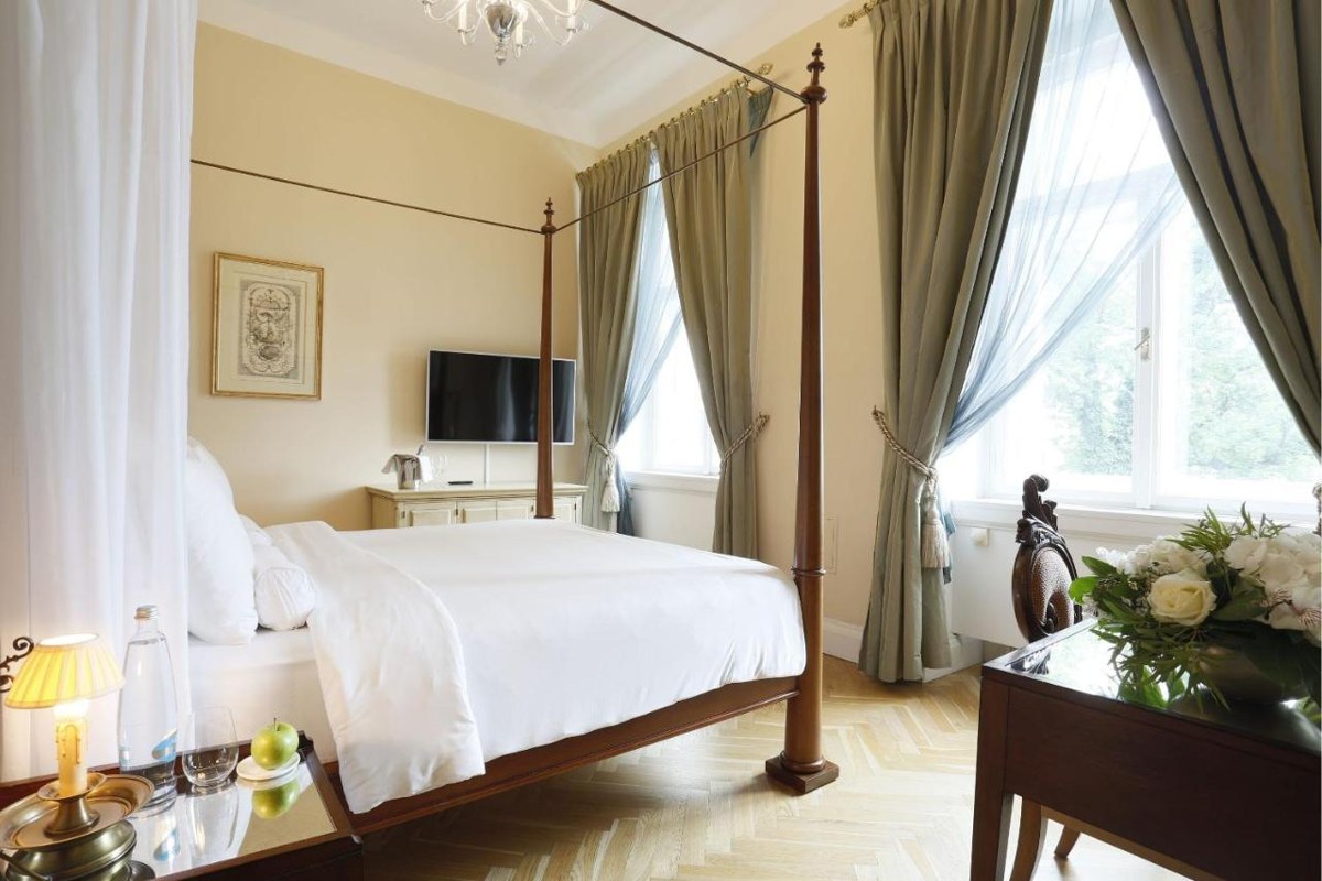 THE MOZART PRAGUE photo 2
