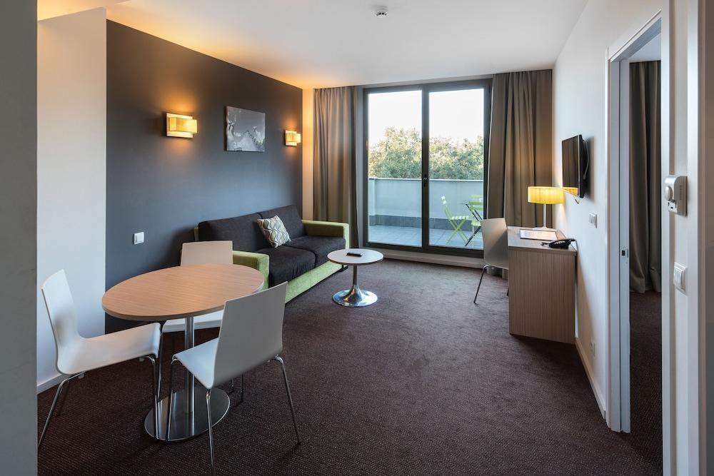 B&B HOTEL Barcelona Sant Cugat photo 2