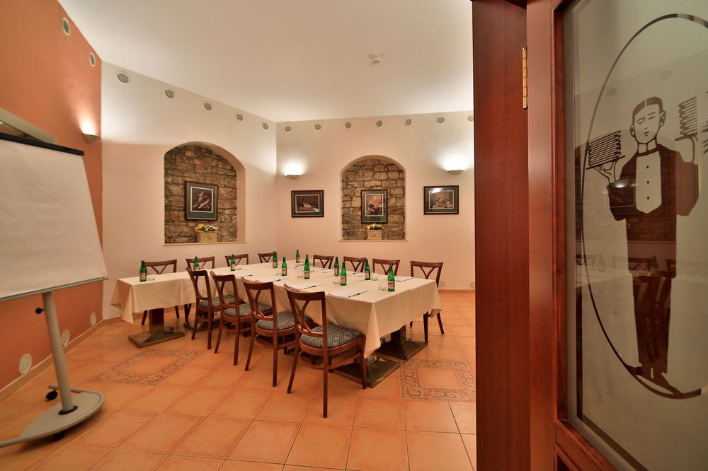 CARLTON HOTEL photo 1
