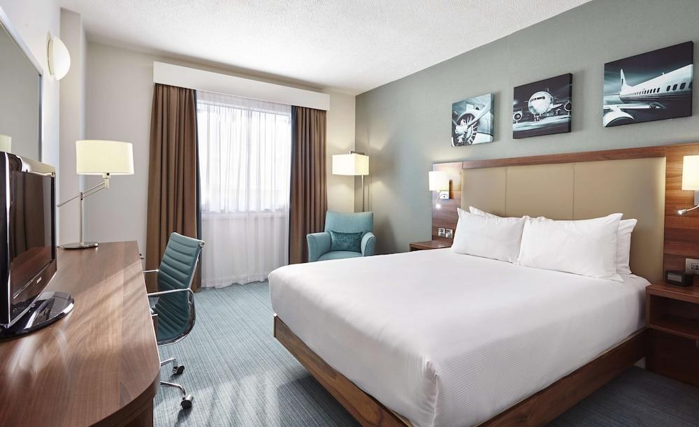 Hilton Garden Inn London Heathrow Airport photo 2
