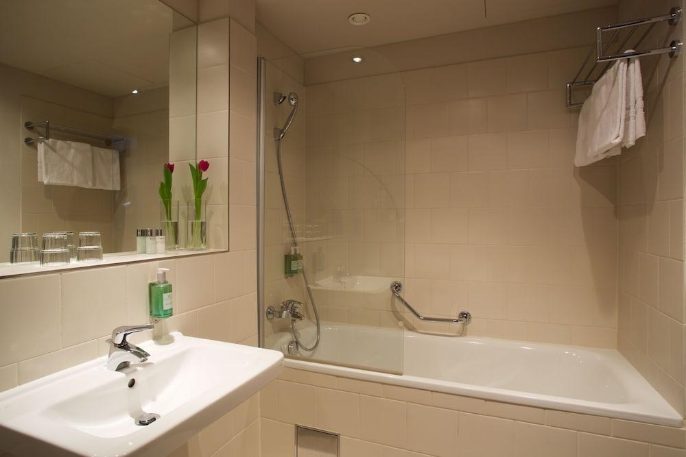 JURYS INN PRAGUE photo 4