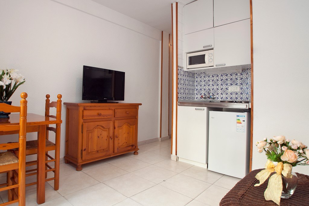 RIBERA APTS photo 2