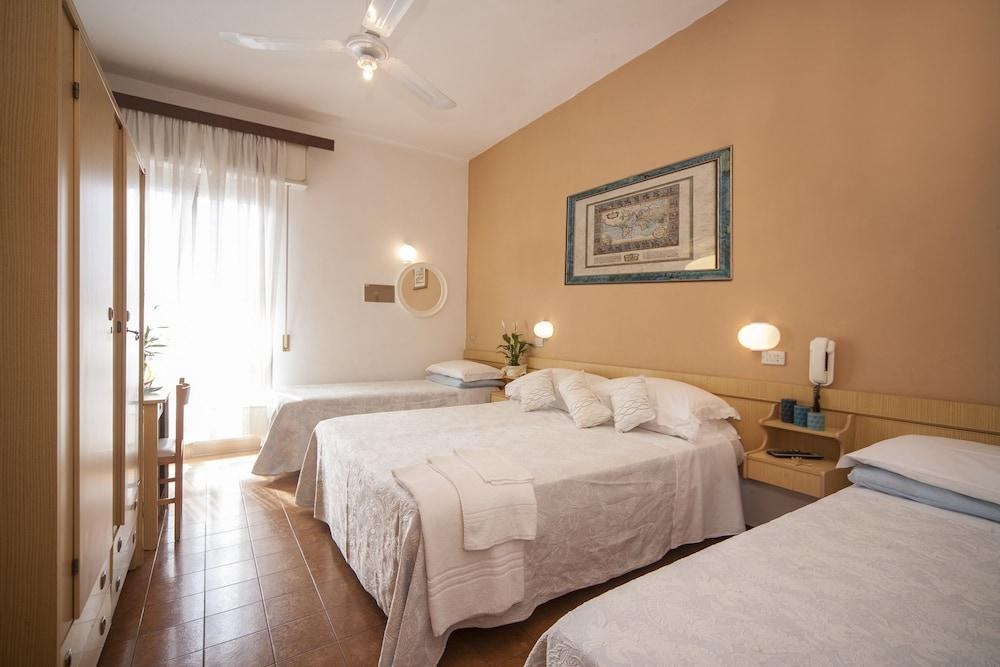 HOTEL VENUS photo 3