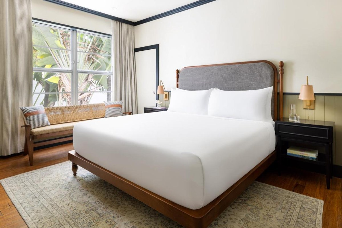 THE BALFOUR HOTEL MIAMI BEACH