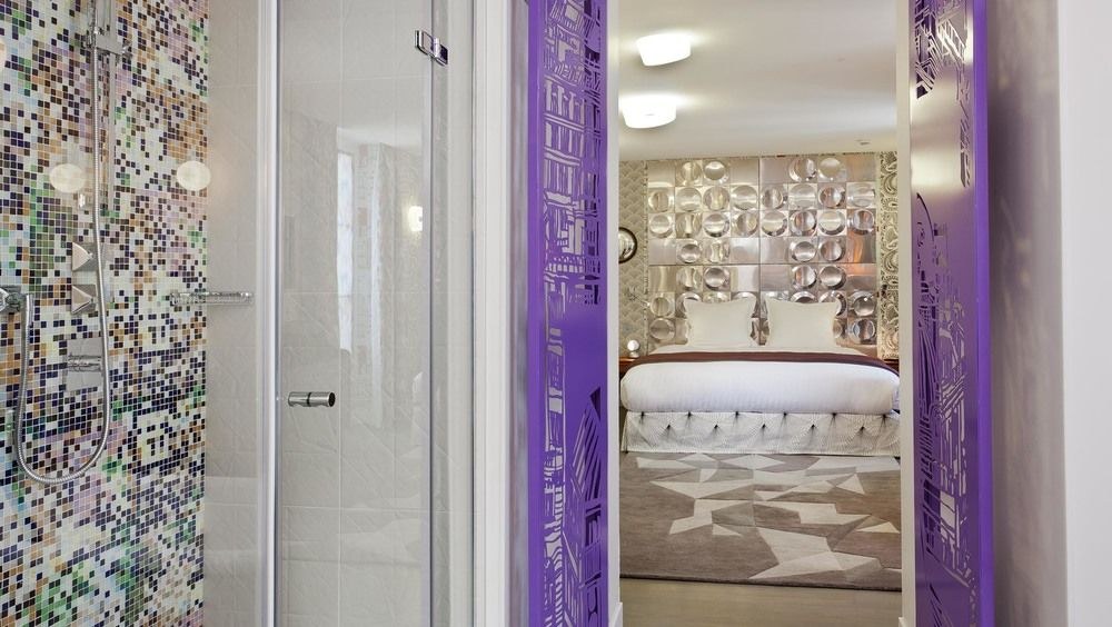 HOTEL CRAYON BY ELEGANCIA photo 1