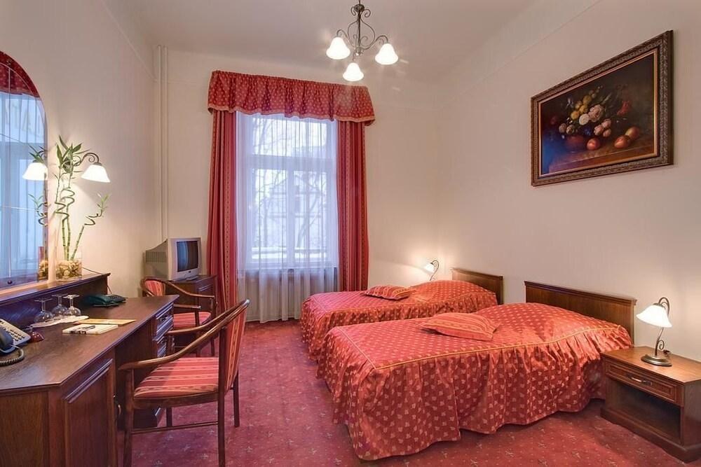 CLARION GRANDZLATY LEV photo 2