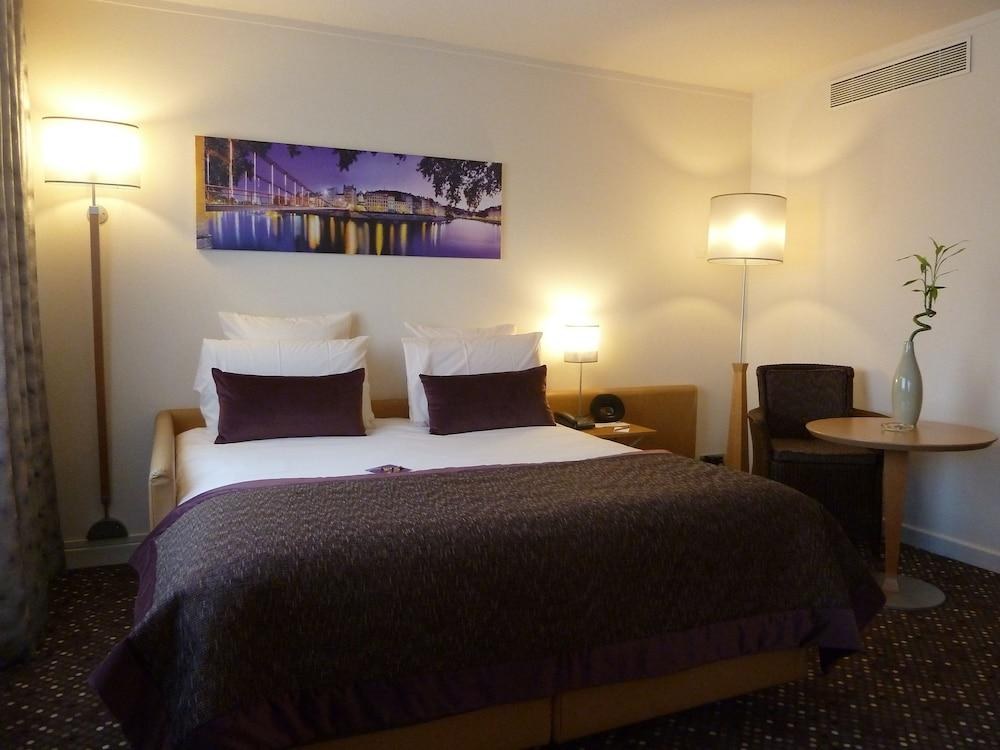 Mercure Lyon Charbonnieres photo 3