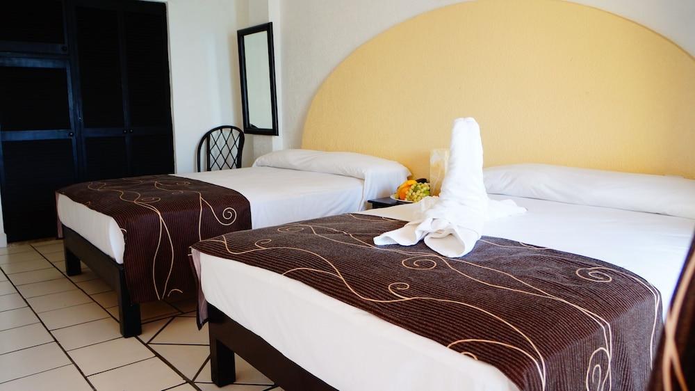 Hotel Acamar Beach Acapulco photo 2