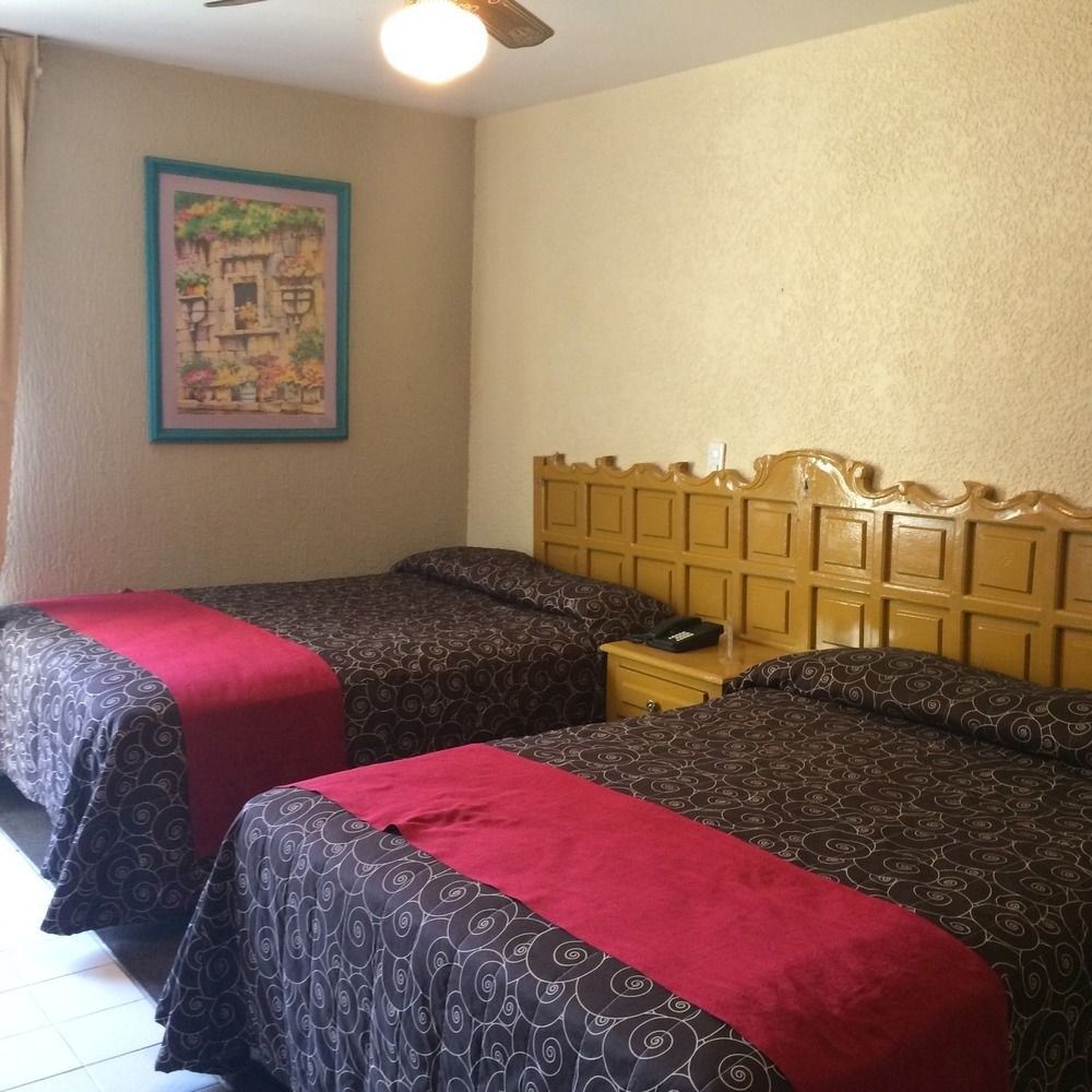 HOTEL COLON EXPRESS photo 1
