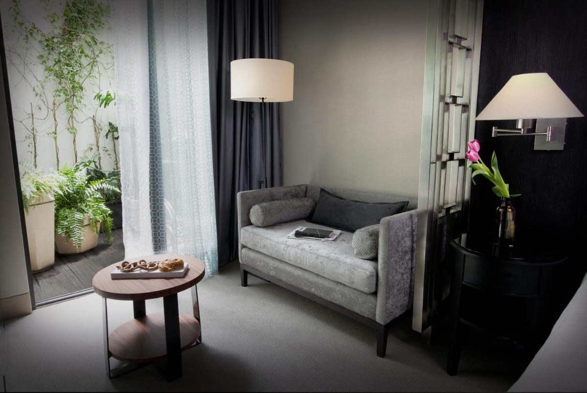 HIPPODROME HOTEL CONDESA photo 3