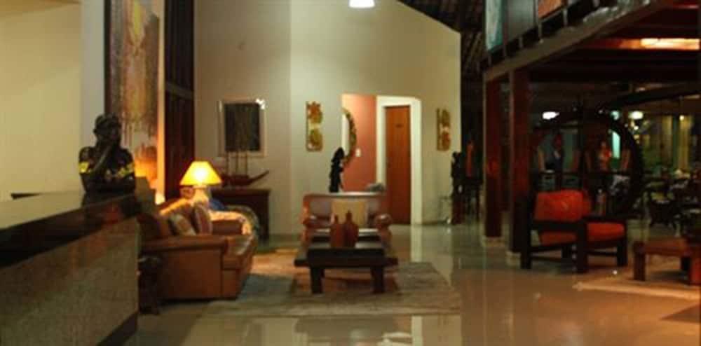 HAPPY HOTEL GIRASSOL photo 2