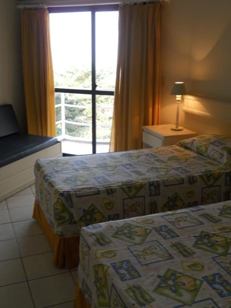 HOTEL PRAIA BRAVA photo 2