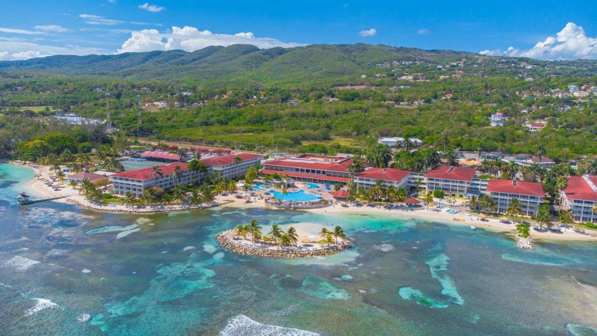 CATALONIA MONTEGO BAY