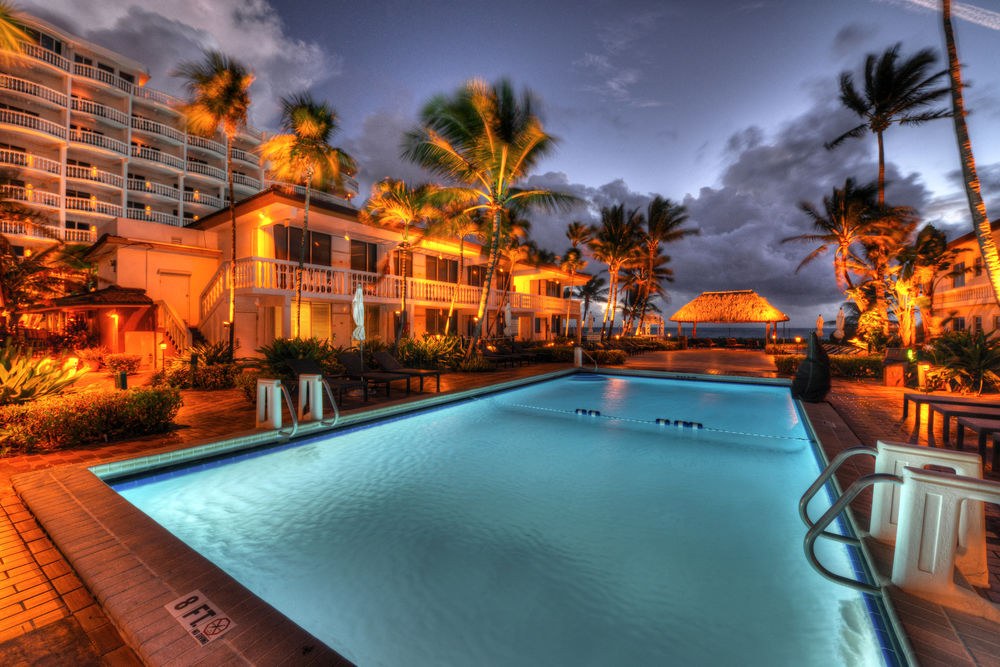 Beachcomber Resort & Club photo 2