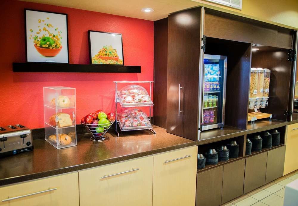 TOWNEPLACE SUITES BY MARRIOTT HOUSTON CLEAR LAKE photo 4