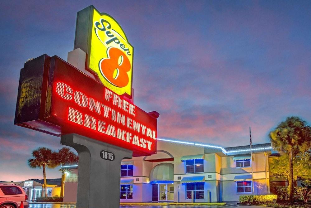 SUPER 8 KISSIMMEE photo 2