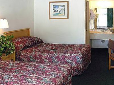 Travelodge by Wyndham Orlando Lake Buena Vista S photo 1