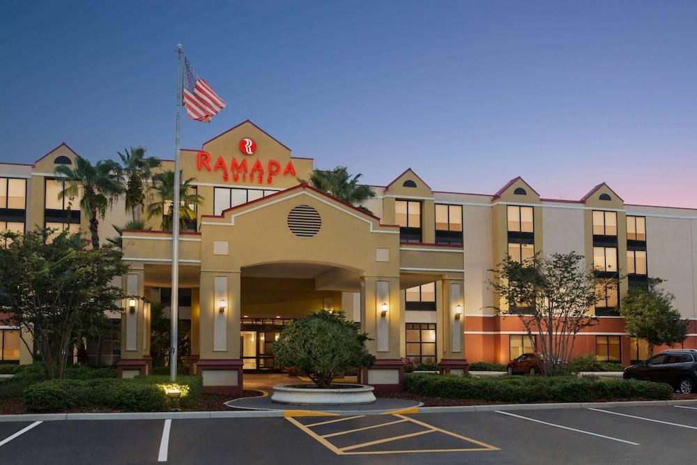 RAMADA SUITES ORLANDO AIRPORT photo 4