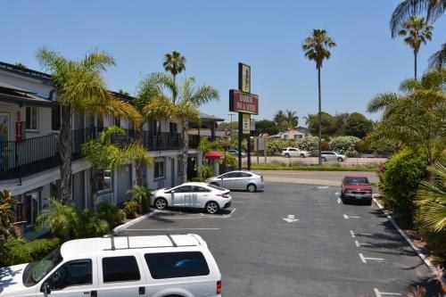 HARBOR INN &AMP; SUITES photo 4