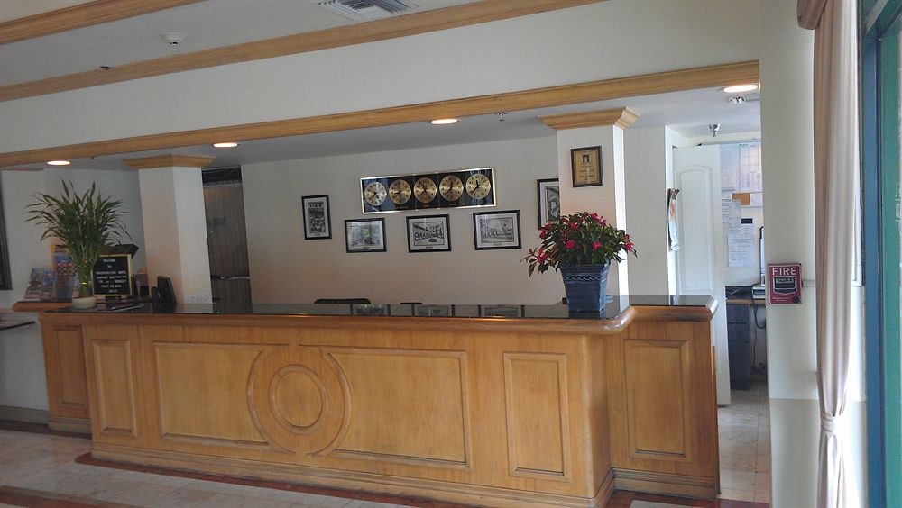 CHATEAUBLEAU HOTEL photo 1