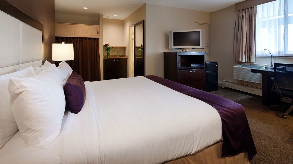 THE ANDREW HOTEL photo 1
