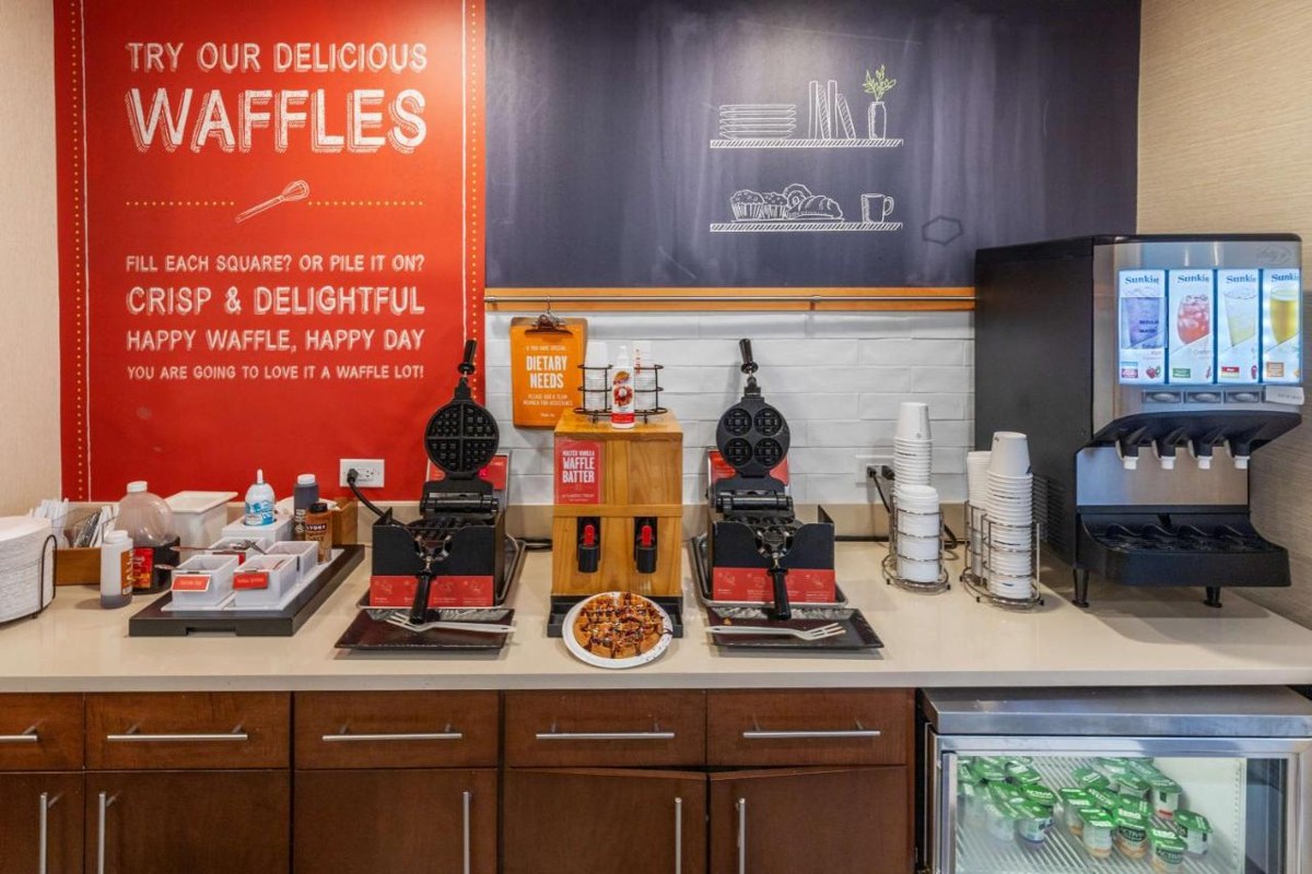Hampton Inn & Suites Selma-San Antonio-Randolph AFB Texas photo 4