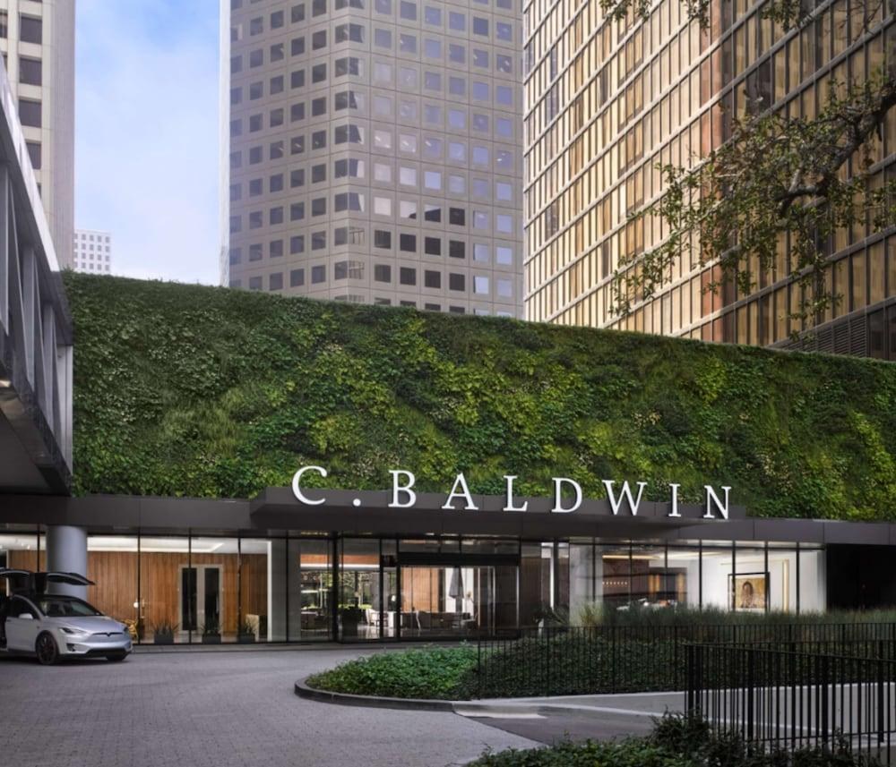 DOUBLETREE BY HILTON HOUSTON DOWNTOWN photo 3